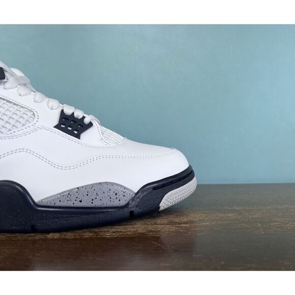 Air Jordan 4 Retro OG White Cement 2025 Men\'s Size 15 FV5029-100 DAMAGED LID main image 7